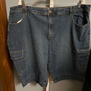 Avenue Jeans Cargo Dark Blue Denim Shorts with Pockets EUC Size 24